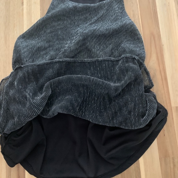 Icône by Maison Simons metallic dressy tank - Picture 3 of 5